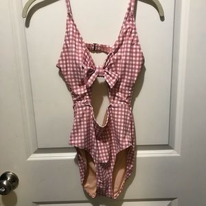 Women’s swimsuit one piece